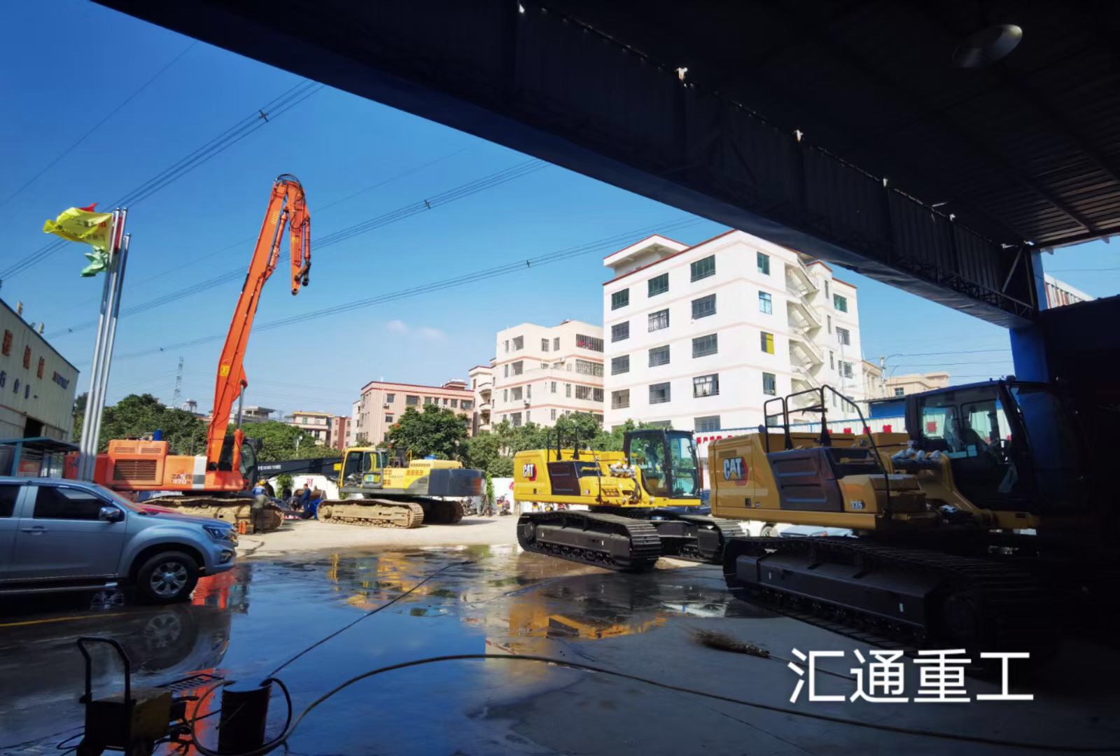 挖掘機(jī)加長臂.jpg